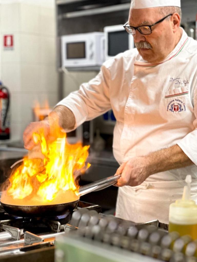 Hotel La Bussola Finale Ligure Zewnętrze zdjęcie