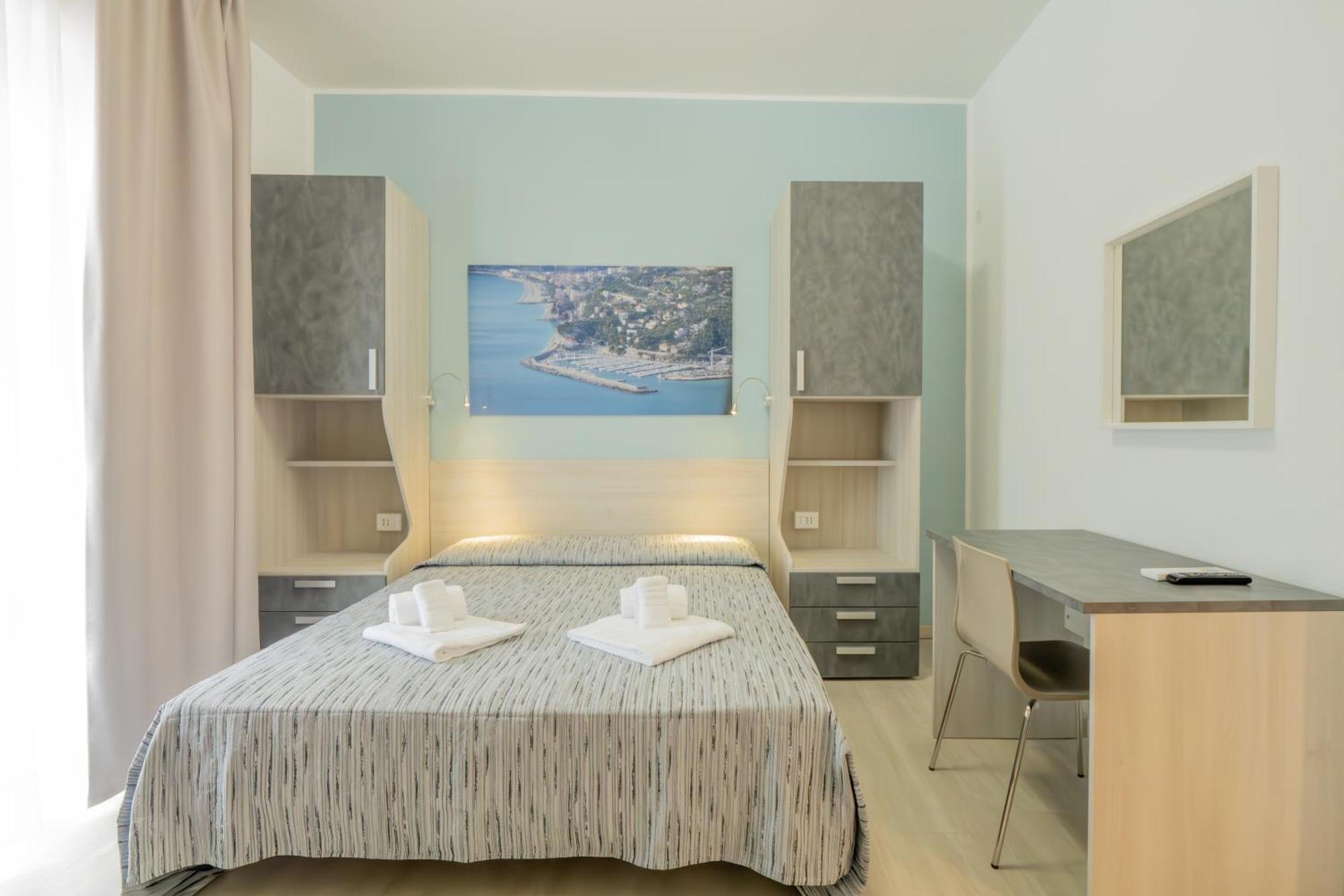 Hotel La Bussola Finale Ligure Zewnętrze zdjęcie