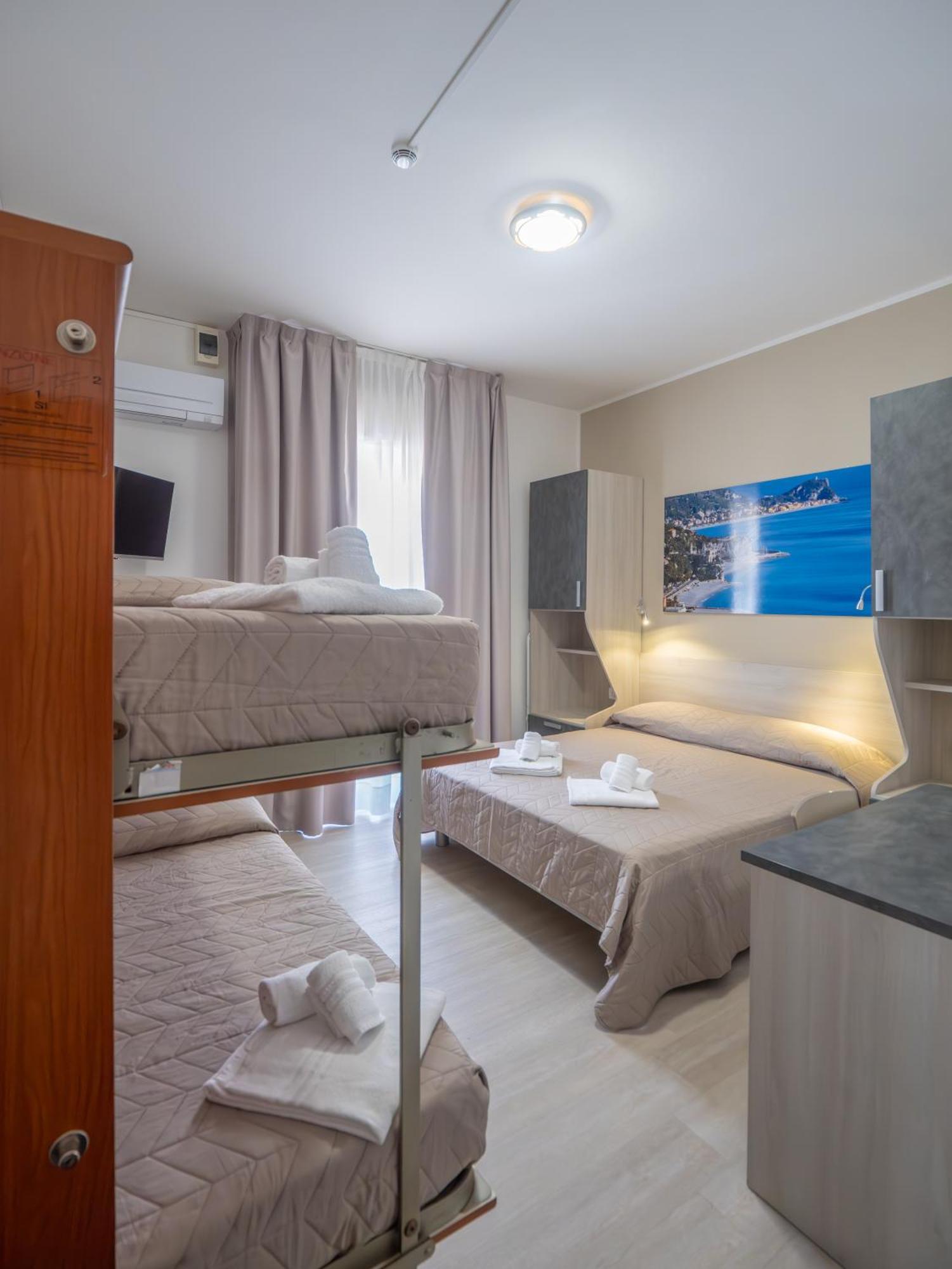 Hotel La Bussola Finale Ligure Zewnętrze zdjęcie