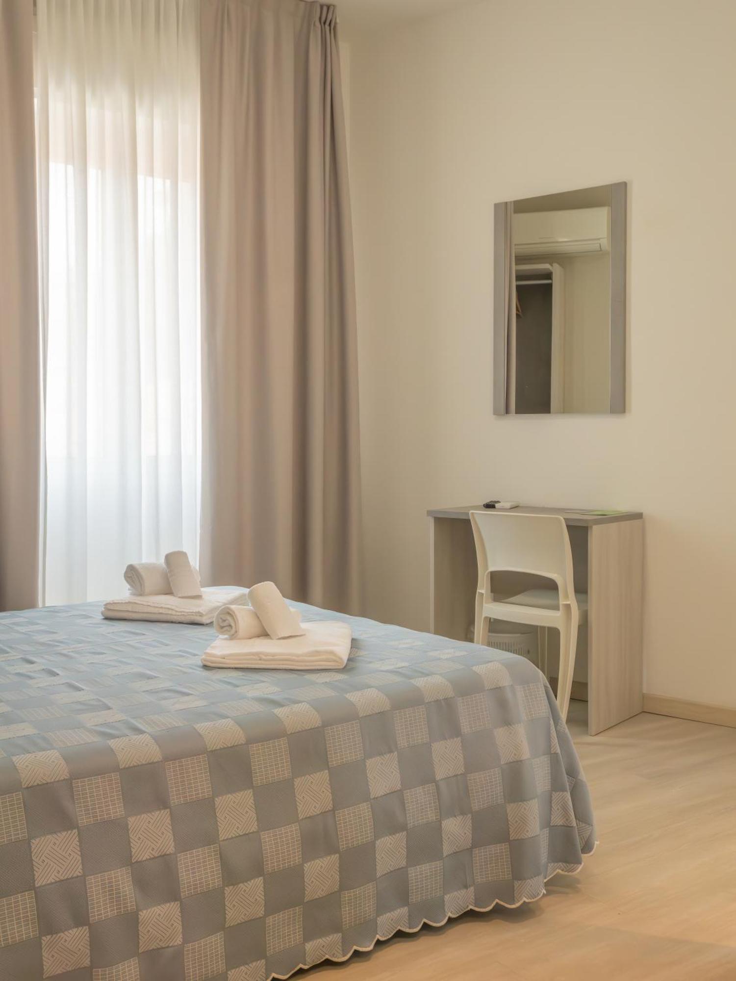 Hotel La Bussola Finale Ligure Zewnętrze zdjęcie